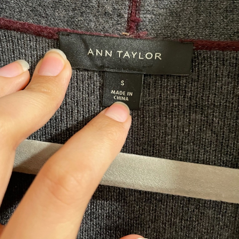 Ann Taylor Burgundy Maroon Gray Wool Cashmere Blend Open Cardigan Sz Small - Picture 5 of 5